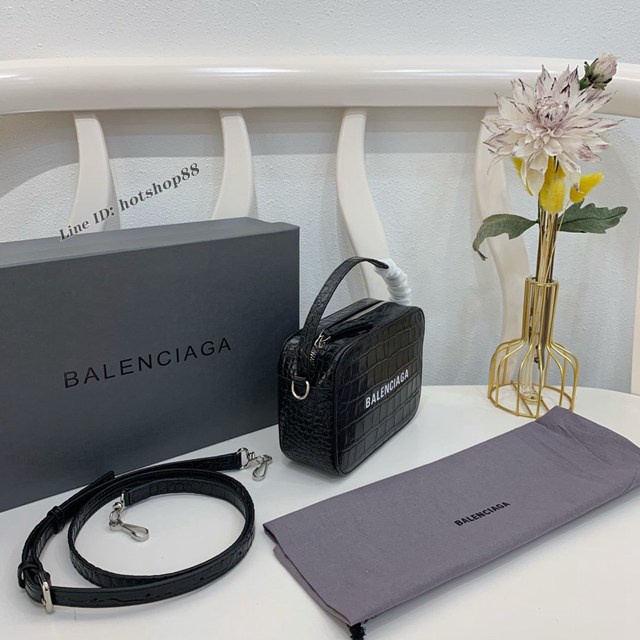 Balenciaga專櫃男女款巴黎世家Everyday Camera Mini熱賣相機包手提版斜挎小包 fyj1923